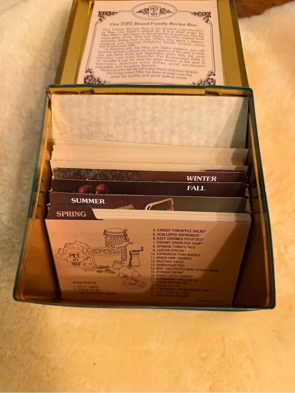 Pet Brand Milk metal recipe box - Vintage - 1977